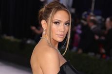 Lirik dan Chord Lagu First Love - Jennifer Lopez