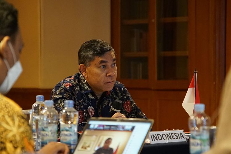 Kepala Badan Riset dan Sumber Daya Manusia Kelautan dan Perikanan (BRSDM) Nyoman Radiarta, selaku Alternate Council Director Seafdec untuk Indonesia, yang bertindak sebagai Head of Delegate Indonesia pada The 55th Meeting of the Seafdec Council, yang terlaksana secara daring, Selasa (9/10/2023), dengan Myanmar sebagai tuan rumah.