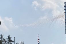 "Dogfight" Jet Tempur F-16 Vs Sukhoi, Atraksi di Langit Monas Meriahkan HUT Ke-79 TNI