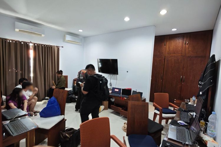 Imigrasi Gerebek 2 Rumah di Bali, 21 WNA Sindikat Judol Internasional Ditangkap