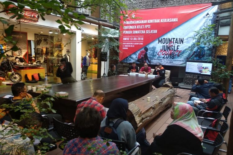 Eiger Gelar Kursus Dasar Gunung dan Hutan, Tertarik Ikut Eiger Gelar Kursus Dasar Gunung dan Hutan, Tertarik Ikut