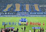 BERITA FOTO: Persib Tertahan di Pesta Juara, Ada Kontroversi dan Gol Bunuh Diri