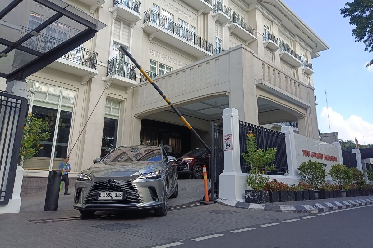 Kerja sama TRAC dengan The Grand Mansion Menteng menyediakan kendaraan buat tamu

