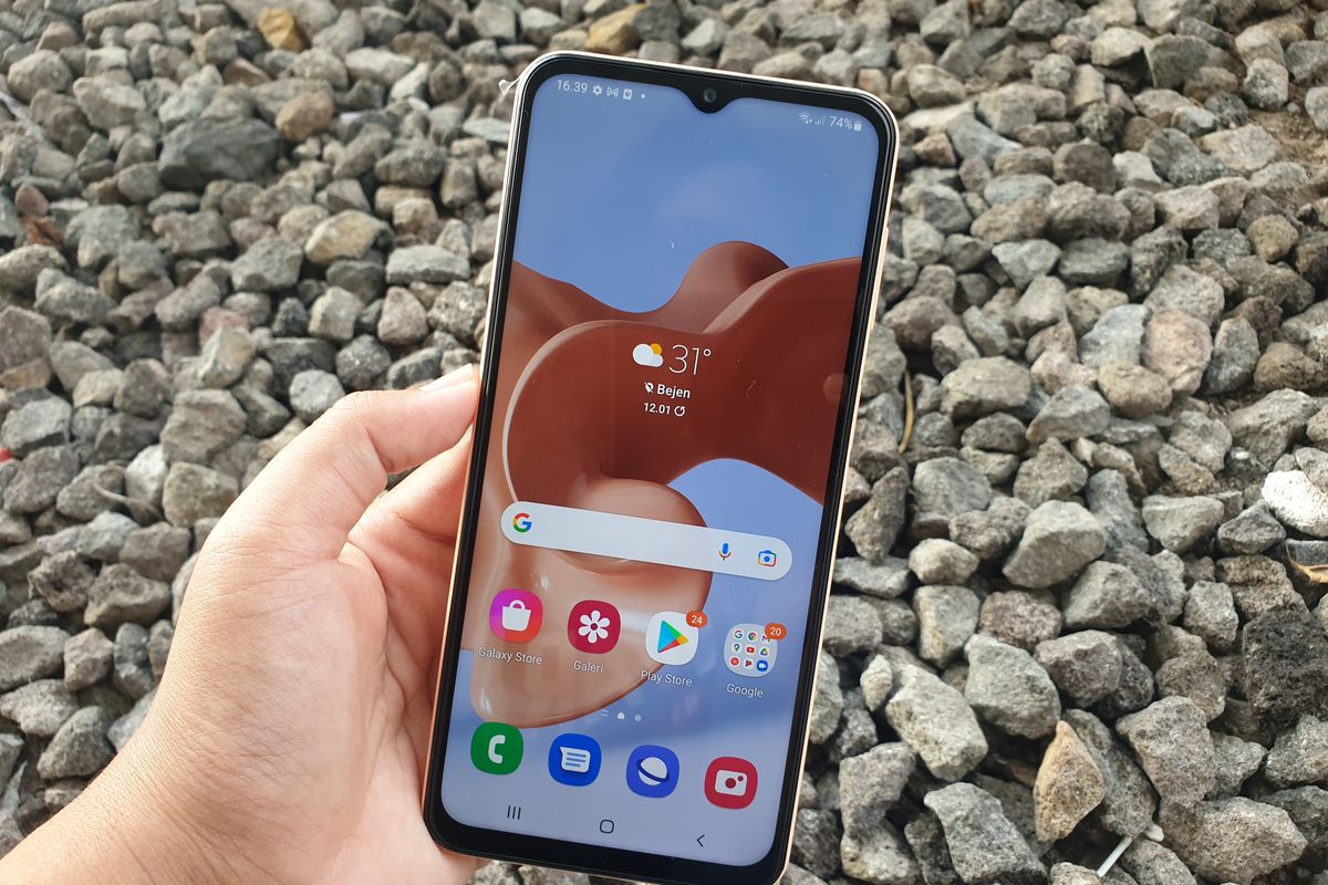 Tampilan muka Galaxy A23 yang menjalankan sistem operasi Andorid A12 yang dilapisi OneUI 4.1.