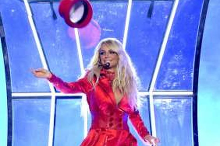 Penyanyi Britney Spears tampil di panggung Billboard Music Awards 2016 yang digelar di T-Mobile Arena di Las Vegas, Nevada, Minggu (22/5/2016).