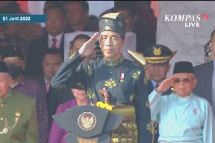 Presiden Joko Widodo saat menjadi inspektur upacara peringatan hari lahir Pancasila, Kamis (1/6/2023).