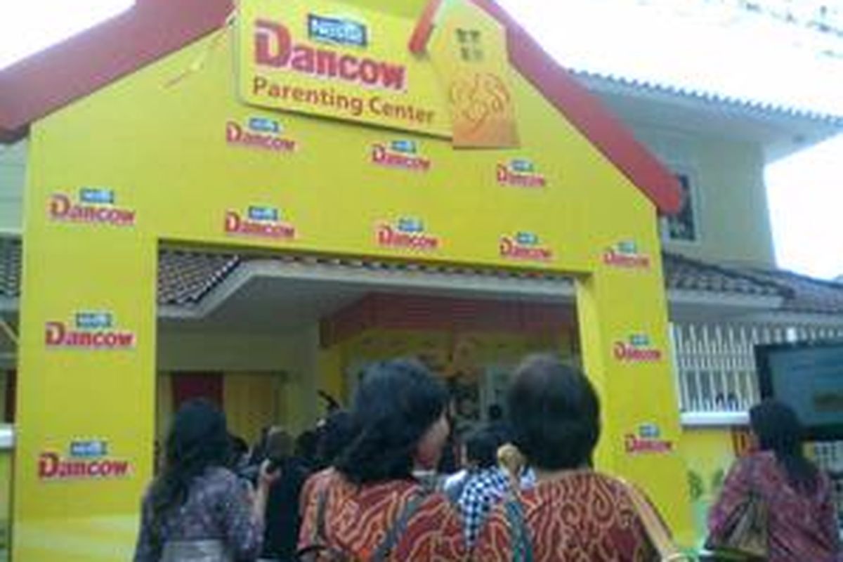 Rumah Dancow Parenting Centre diresmikan Selasa (3/8/2010), berlokasi di Jalam  KH. M. Syafii Hadzami (Taman Gandaria) D4 Jakarta Selatan.
