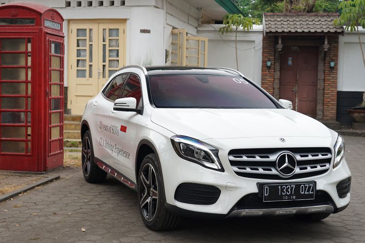 Mercedes-Benz GLA 200 AMG Line