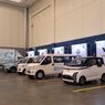 Merasakan Sensasi Jadi Penumpang Beragam Mobil Listrik di GIIAS 2022