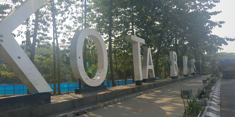 Taman Kota Bekasi.