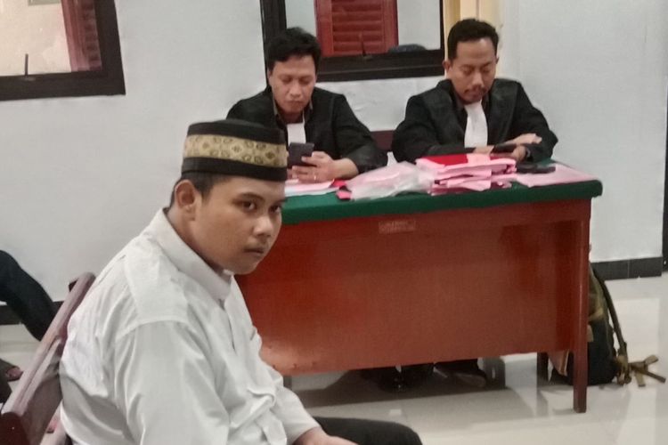 Saling Tatap Berujung Maut, Pemuda di Surabaya Aniaya Warga hingga Babak Belur