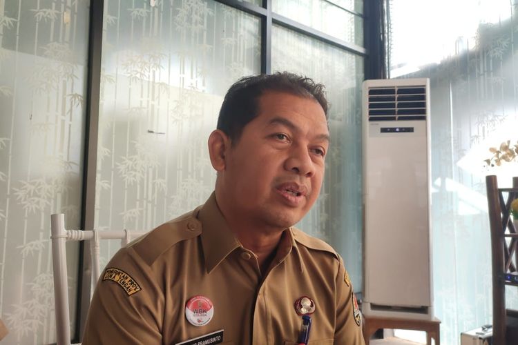 Kepala Dinas Pendidikan (Kadisdik) Kota Semarang Bambang Pramusinto menyatakan bahwa pihaknya akan melakukan evaluasi internal untuk menghindari kejadian dugaan penggunaan piagam palsu di masa mendatang.