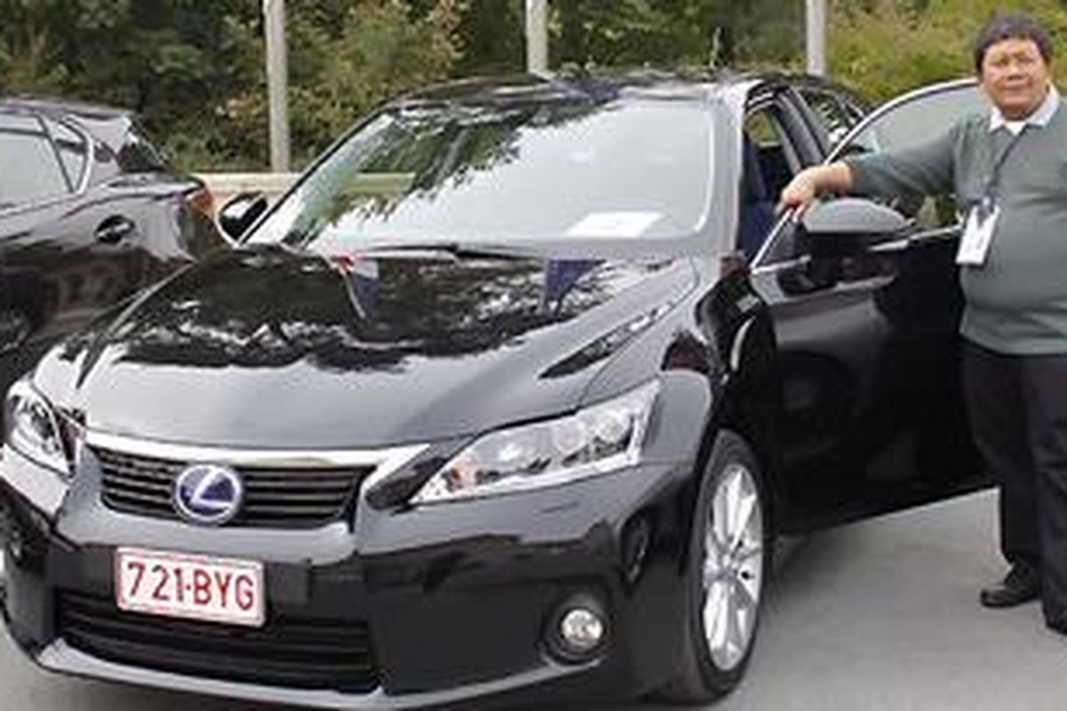 Marcus Suprihadi menjajal Lexus CT-200 sebagai pengemudi dan penumpang