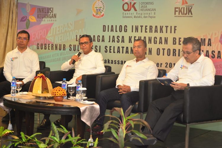 OJK RI menyerahkan Surat Keputusan (SK) kepada Bank Sulselbar, untuk kegiatan usaha dalam valuta asing. SK ini diterima Gubernur Sulawesi Selatan (Sulsel) Prof HM Nurdin Abdullah, di Hotel Aston, Makassar, Sabtu, 26 Oktober 2019.