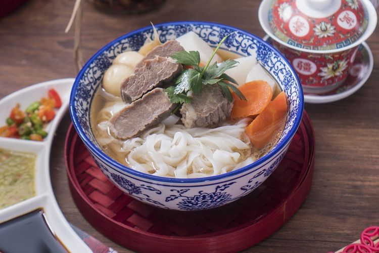 Hidangan Pepper Beef Kway Teow Soup di Papparich