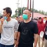 Massa Demo di Dekat Bandara Haluoleo Kendari Cegat Mobil Berisi 1 TKA China