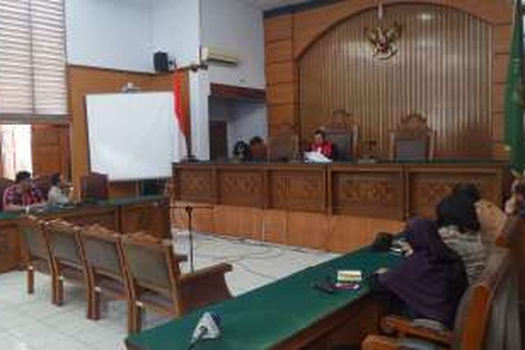 Sidang putusan praperadilan yang diajukan mantan Menteri Kesehatan Siti Fadilah terhadap KPK di Pengadilan Negeri Jakarta Selatan, Selasa (18/10/2016).