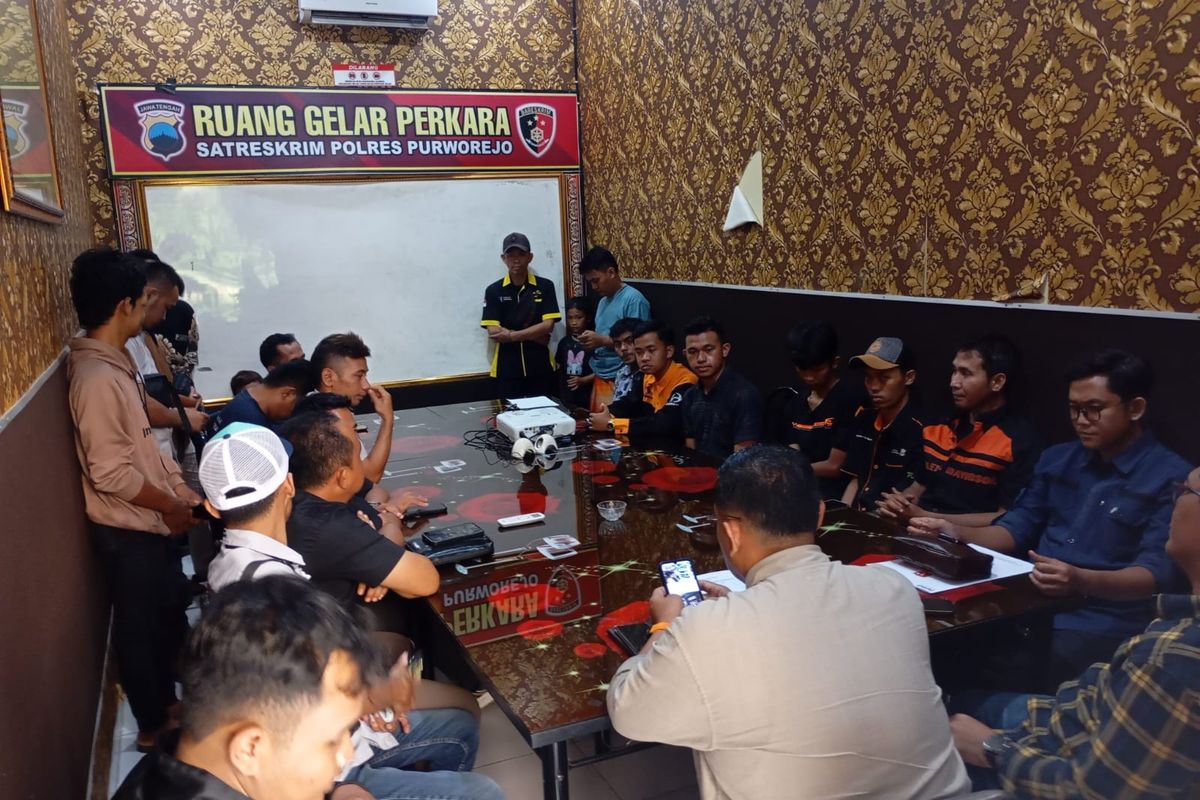 7 Mobil Rental di Purworejo Digelapkan, Puluhan Anggota Asosiasi Desak Polisi Bertindak
