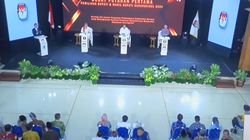 Debat Perdana Cabup Gunungkidul 2024, Isu Tenaga Kesehatan, dan Tantangan Jaminan Kesehatan Nasional...