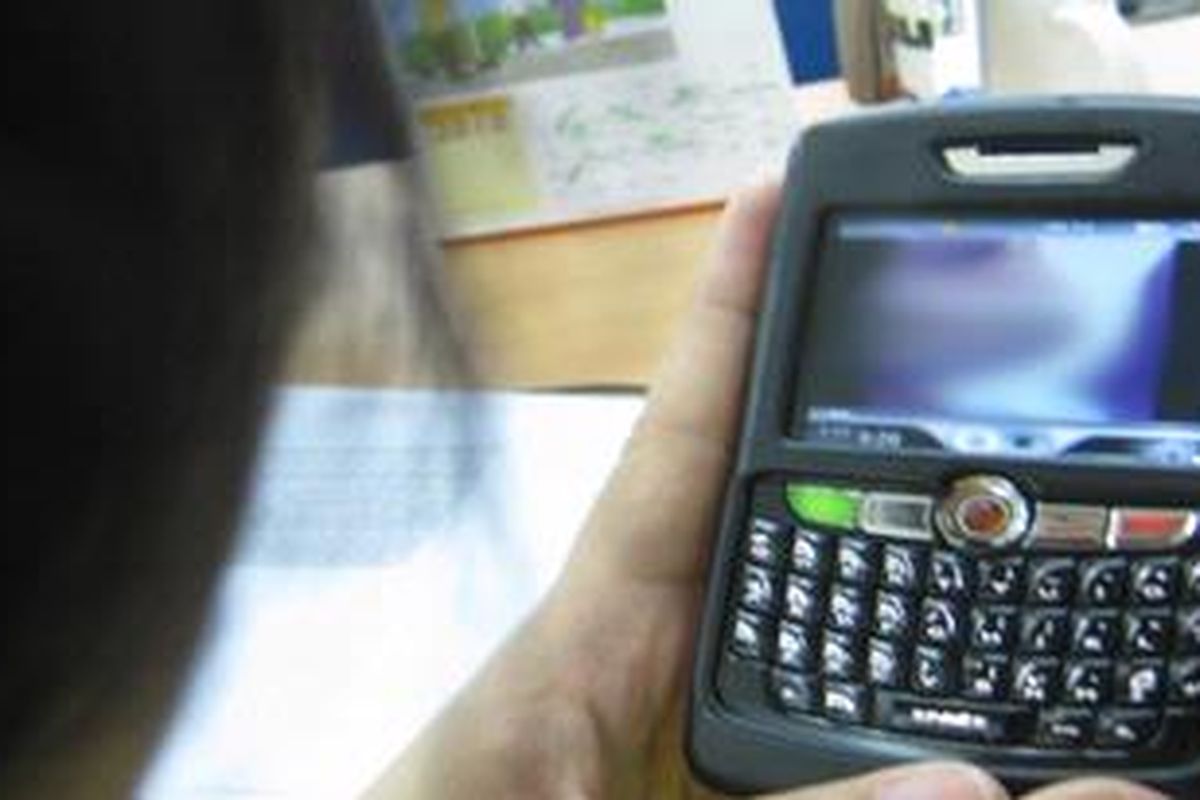 Video hot mirip selebritis Ariel dan Cut Tari beredar di internet.