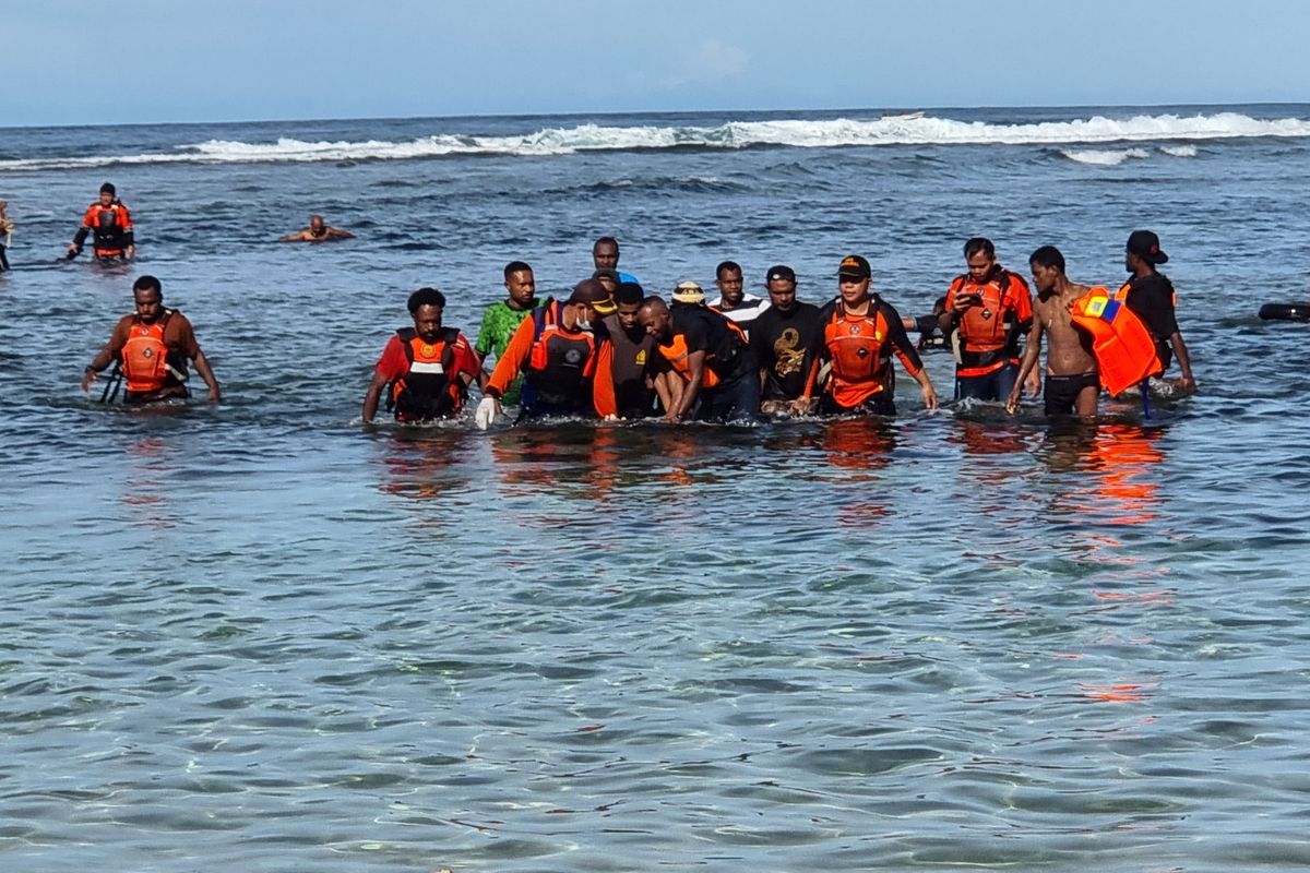 Korban Kedua yang Tenggelam di Pantai Base G Ditemukan Meninggal Dunia