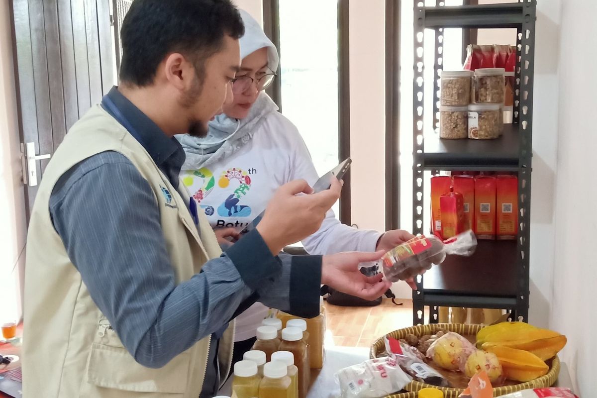 UMKM mitra binaan Antam.