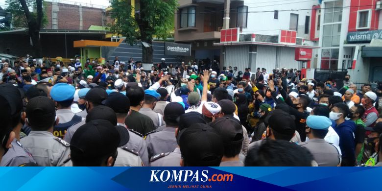 Pendukung Rizieq Shihab Datangi Mapolres Garut, Sampaikan 6 Tuntutan