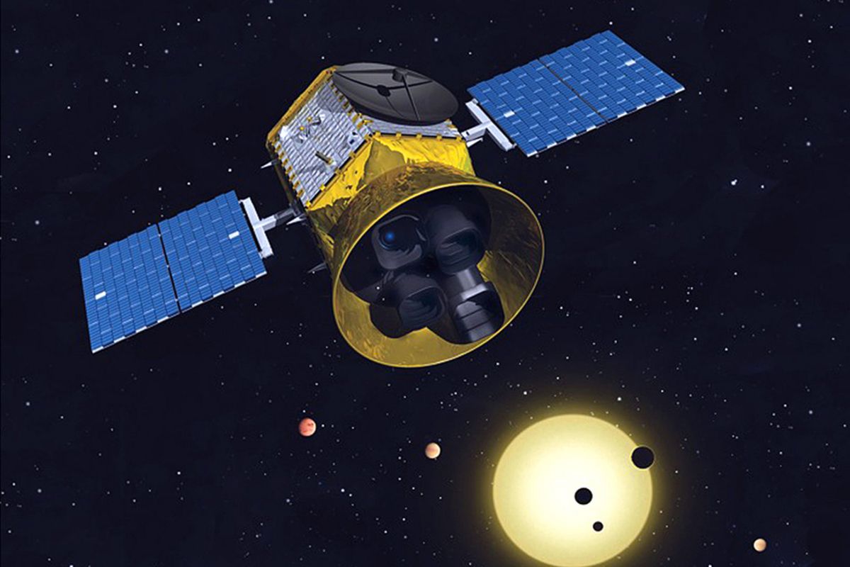 Ilustrasi teleskop ruang angkasa NASA, TESS, siap diluncurkan 16 April 2018.
