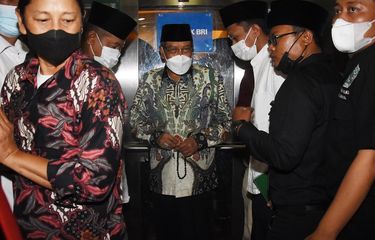 Karena Bukan Gus Dur dan karena Kearifan Abah Hasyim