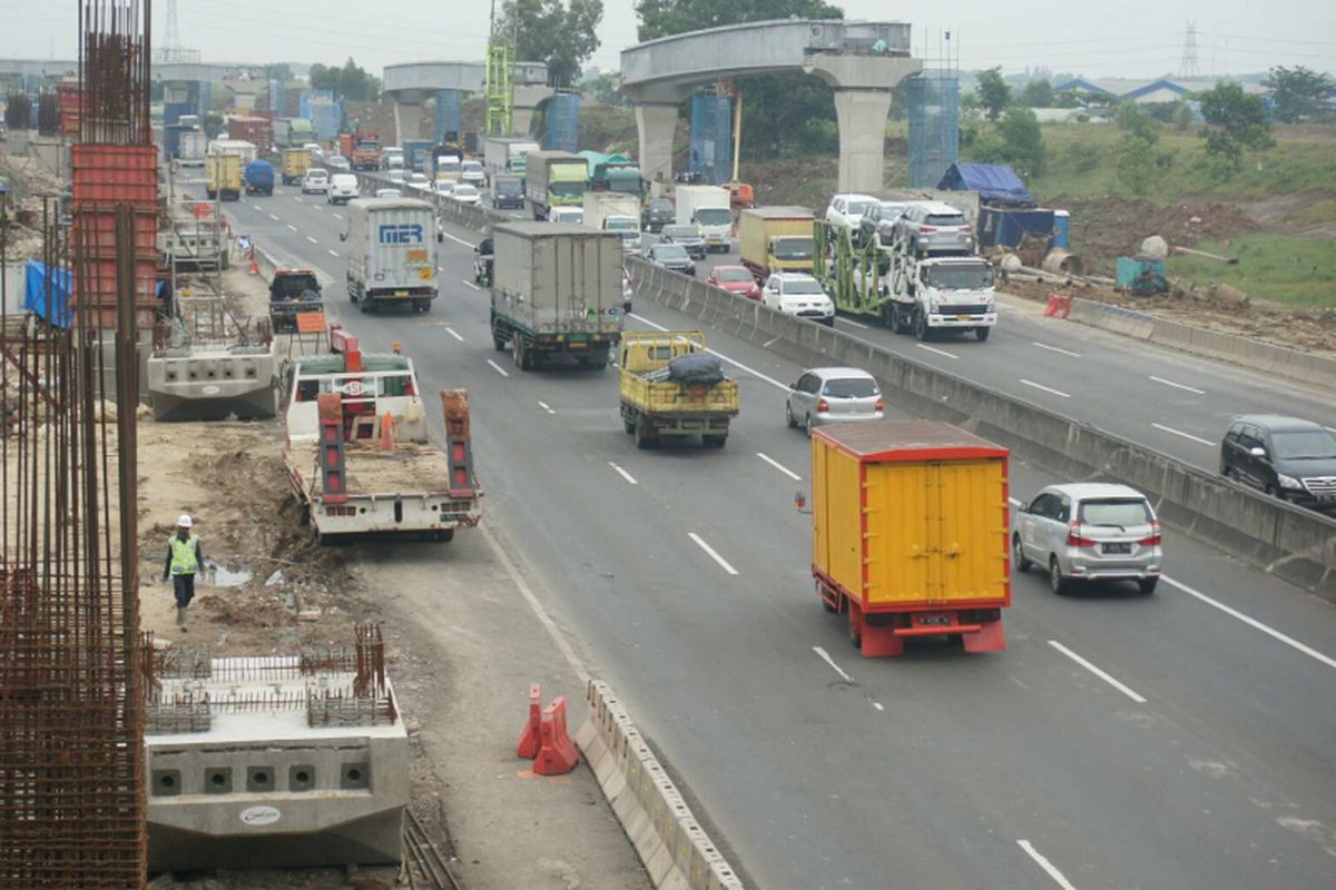 Pembangunan Tol Jakarta-Cikampek Elevated sudah memasuki wilayah Karawang.