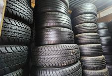 Ban Rekondisi: Kenali Bahaya Vulkanisir untuk Mobil Penumpang