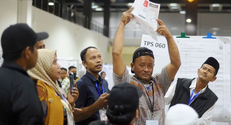 Ada Persoalan Data Pemilih, KPU Hentikan Hitung Suara Pemilu Pos dan KSK Kuala Lumpur