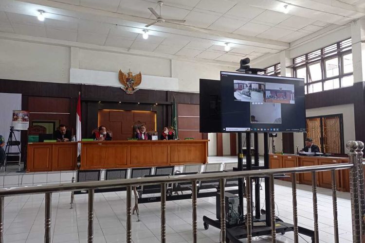 Sidang agenda tuntutan terhadap AKBP Dalizon yang berlangsung di Pengadilan Tindak Pidana Korupsi (Tipikor) Palembang kembali ditunda lantaran pihak JPU belum menyiapkan tuntutan, Rabu (21/9/2022).