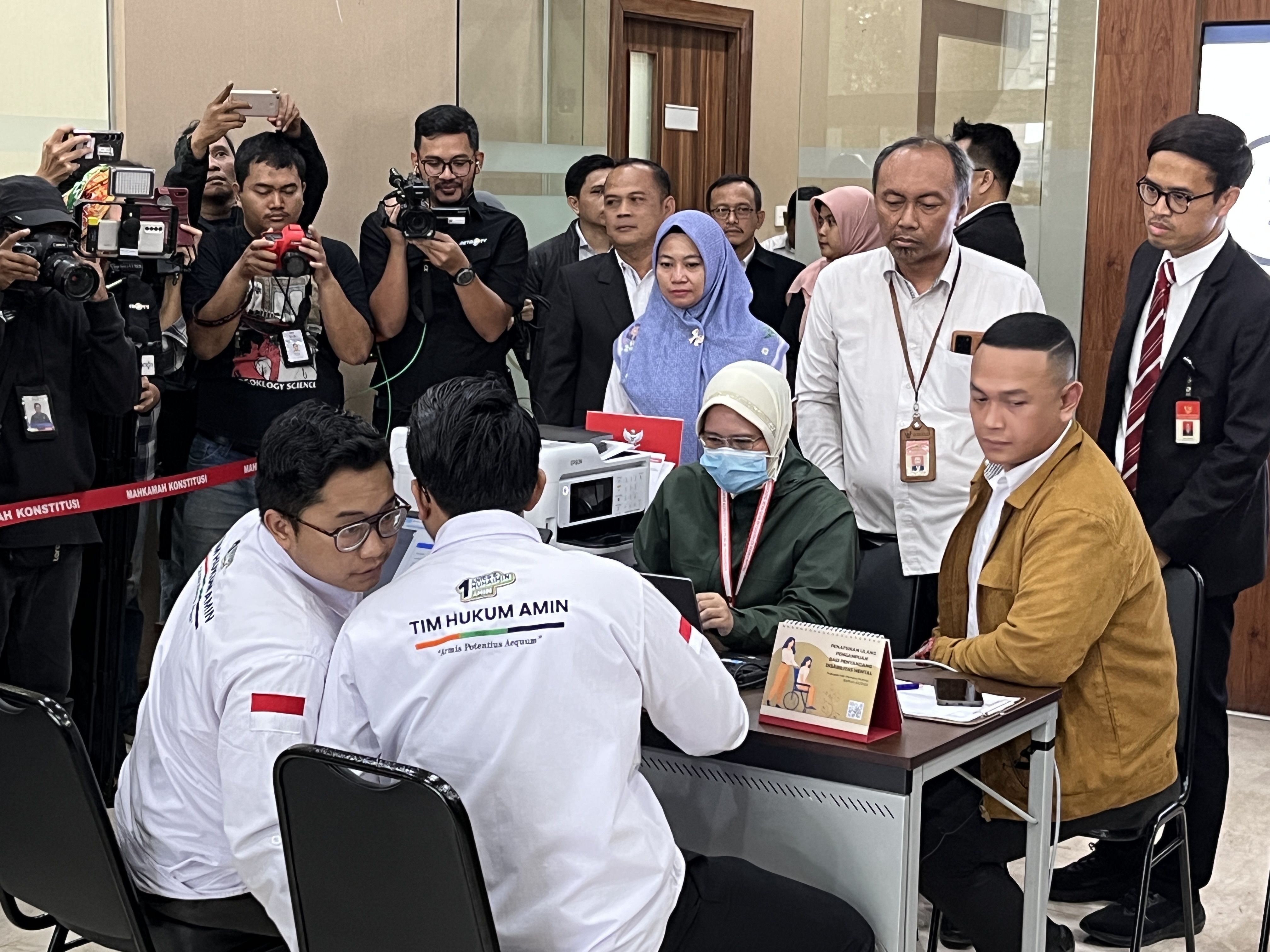 Tim Hukum Anies-Muhamin Resmi Daftarkan Gugatan Pilpres 2024 ke MK