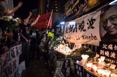 Kenang Liu Xiaobo, Ribuan Warga Hong Kong Turun ke Jalan 