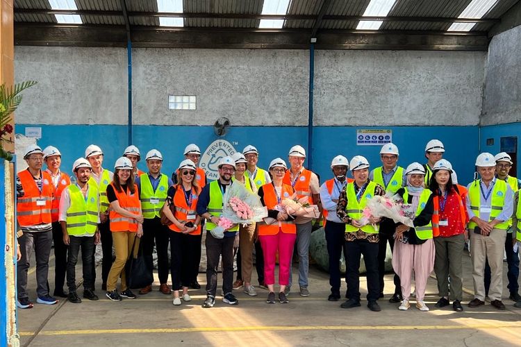 Prevented Ocean Plasti South East Asia (POPSEA) meresmikan Collection Center terbaru di Kelapa Gading, Jakarta Utara pada Rabu pada 3 Oktober 2023.