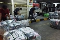 Saat Polisi Gerebek Gudang Pakaian Bekas Impor Ilegal di Pasar Senen, tapi Pedagang Merasa Jadi Korban