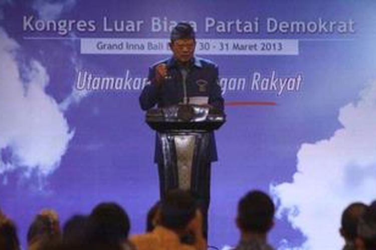 Ketua Umum Partai Demokrat (PD) Susilo Bambang Yudhoyono menyampaikan pidato sambutan setelah terpilih sebagai Ketua Umum Partai Demokrat pada Kongres Luar Biasa PD di Hotel Grand Inna Bali Beach Hotel, Bali, Sabtu (30/3/2013). Susilo Bambang Yuidhoyono terpilih secara aklamasi sebagai Ketua Umum melalui Kongres Luar Biasa ini.