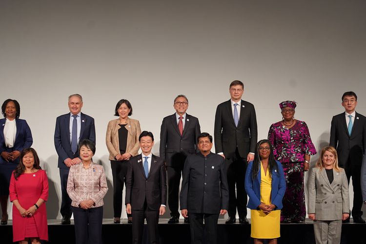 Mendag RI Zulhas hadir dalam pertemuan G7 di Osaka, Jepang untuk membahas pembangunan rantai pasok global.
