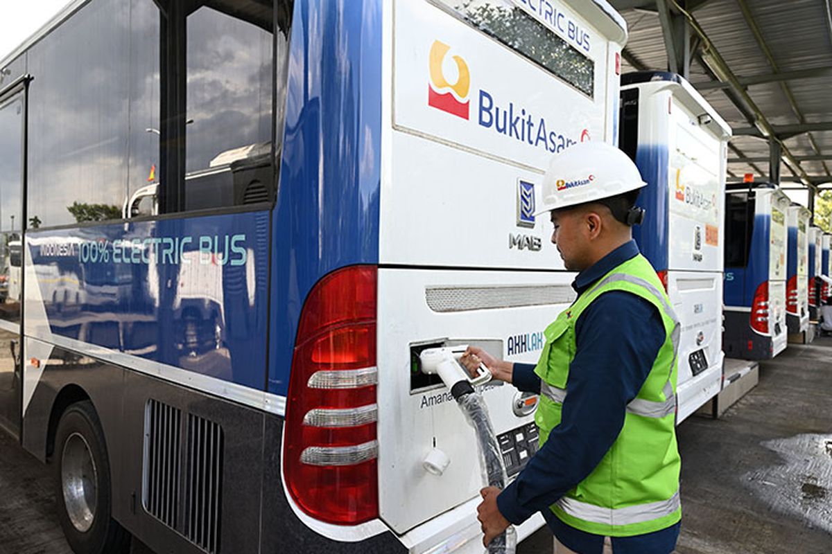 Bus listrik buatan MAB untuk PT Bukit Asam