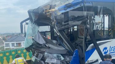 Kecelakaan Transjakarta di Jalur Layang, Human Error Jadi Sorotan