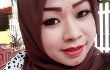 Tante Lala Viral di TikTok, Penghasilan Sebulan Mencapai Rp 500 Juta