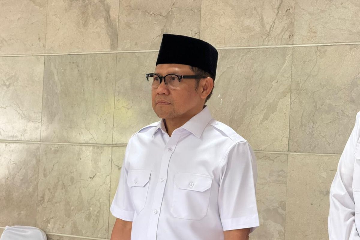 Menko PM Muhaimin Iskandar (Cak Imin) saat ditemui di Kompleks Widya Chandra, Jakarta Selatan, Selasa (7/10/2025). 