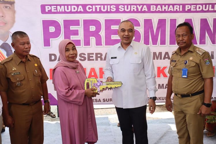 Pekab Tangerang berikan bantuan masyarakat melalui program Bedah Rumah