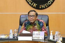 Jokowi Tunjuk Mahfud MD sebagai Pelaksana Tugas Menteri PANRB
