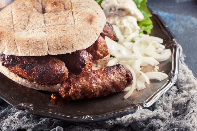 Ilustrasi cevapi, kebab khas Bosnia