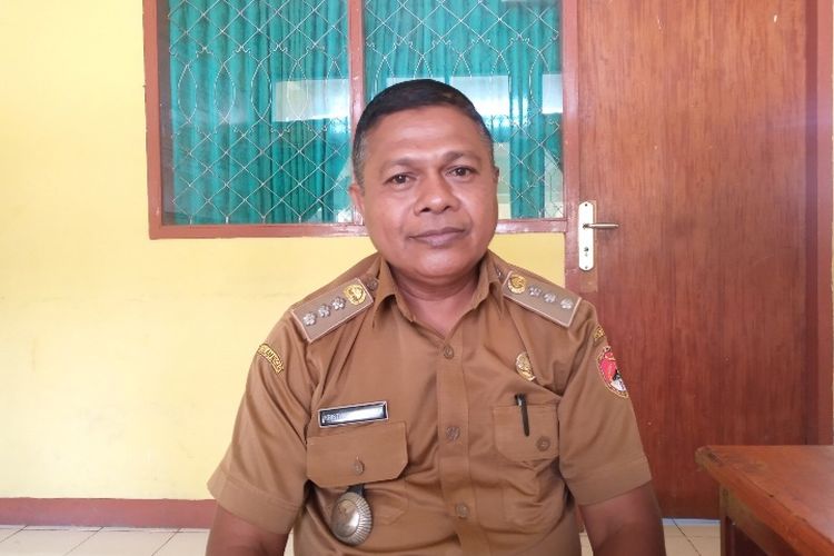 Foto: Camat Magepanda, Kabupaten Sikka, Nusa Tenggara Timur (NTT) Kristianus Amstrong saat ditemui di Magepanda, Senin (28/8/2023).