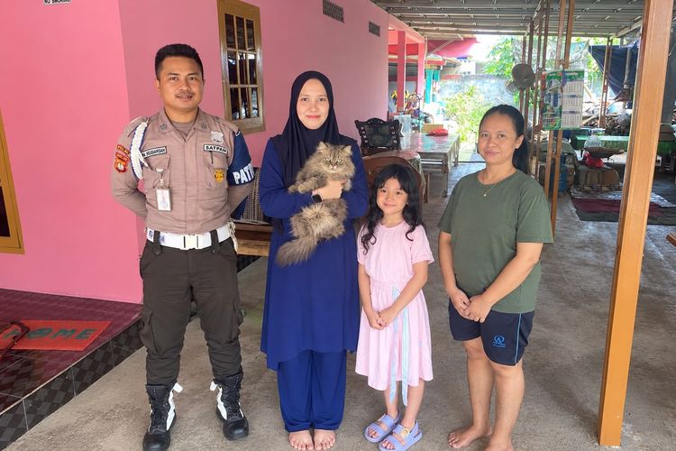 Kucing Cimi Kembali ke Pemiliknya Usai Dicuri Pedagang Mi Ayam di Bekasi