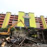 Pedagang Pindah ke Pasar Turi Baru, Tempat Penampungan Sementara Dibongkar