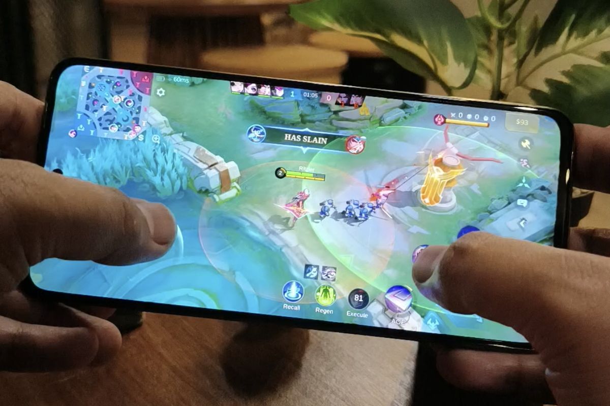 Pengalaman main game Mobile Legends di Realme 14 5G.